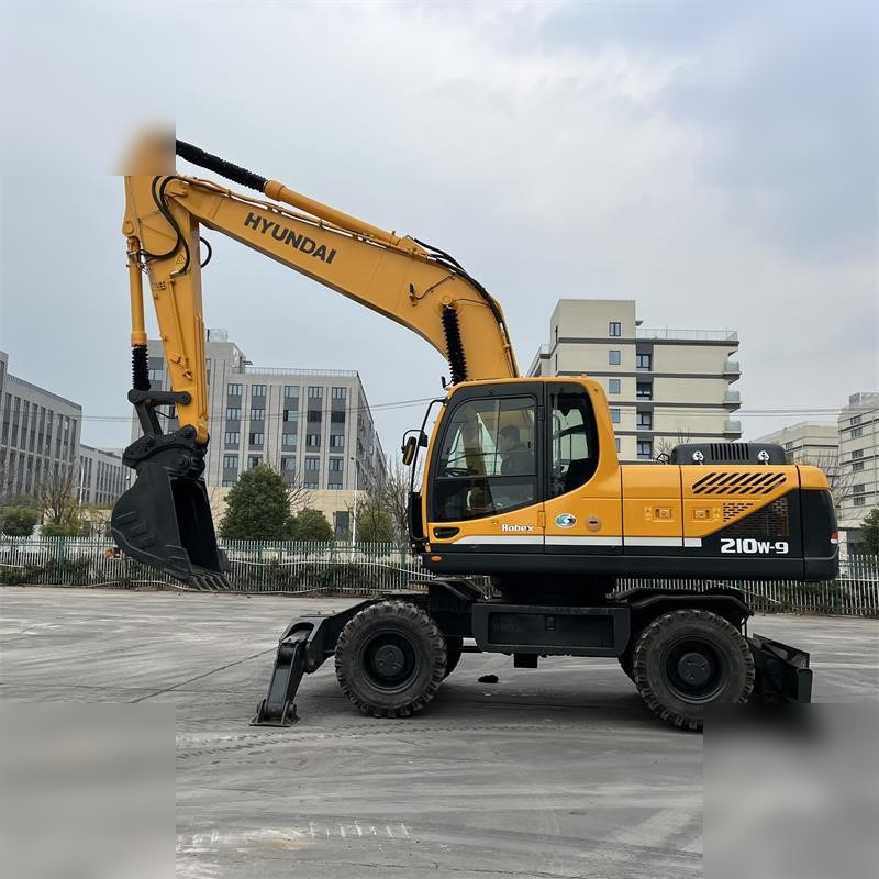 HYUNDAI ROBEX 210W-9 - Багер на тркала: слика 4 HYUNDAI ROBEX 210W-9 - Багер на тркала: слика 4