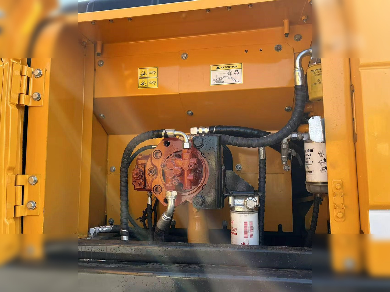 Лизинг на HYUNDAI ROBEX 220 LC-9S HYUNDAI ROBEX 220 LC-9S: слика 9