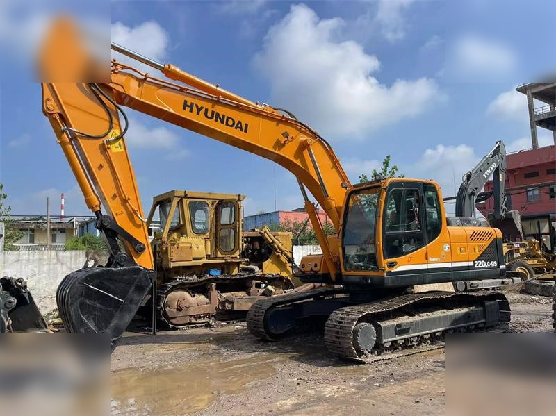 HYUNDAI ROBEX 220 LC-9S - Багер гасеничар: слика 2 HYUNDAI ROBEX 220 LC-9S - Багер гасеничар: слика 2