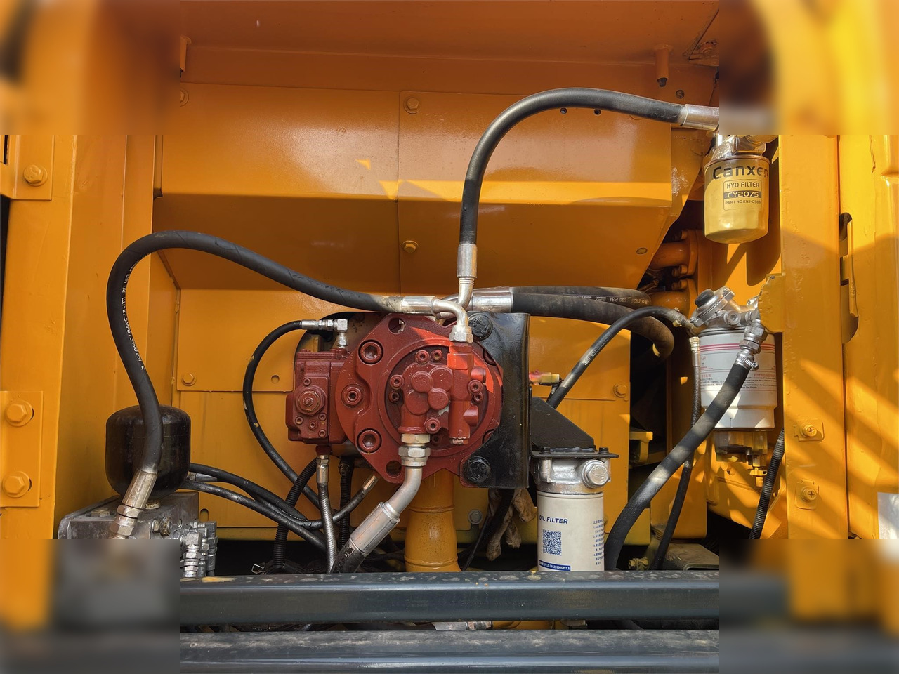 HYUNDAI ROBEX 220 LC-9S - Багер гасеничар: слика 5 HYUNDAI ROBEX 220 LC-9S - Багер гасеничар: слика 5