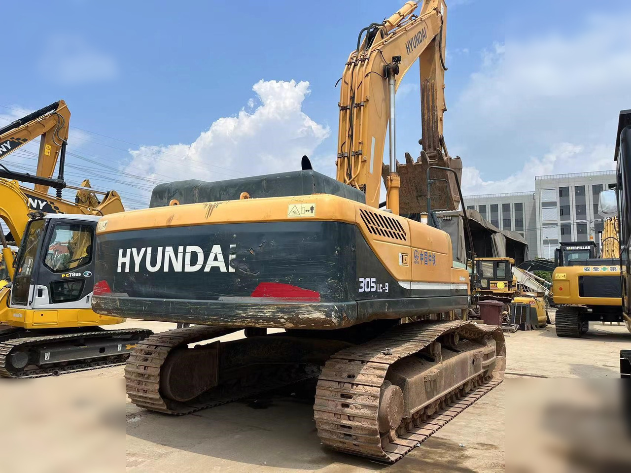 HYUNDAI ROBEX 305 LC-9S - Багер гасеничар: слика 2 HYUNDAI ROBEX 305 LC-9S - Багер гасеничар: слика 2