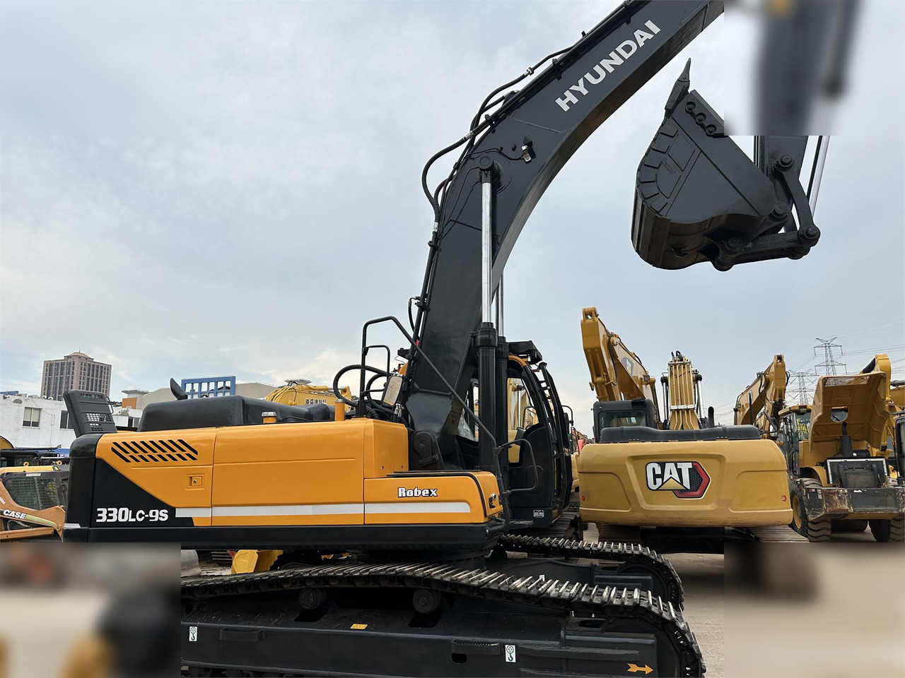 HYUNDAI ROBEX 330 LC-9S - Багер гасеничар: слика 2 HYUNDAI ROBEX 330 LC-9S - Багер гасеничар: слика 2