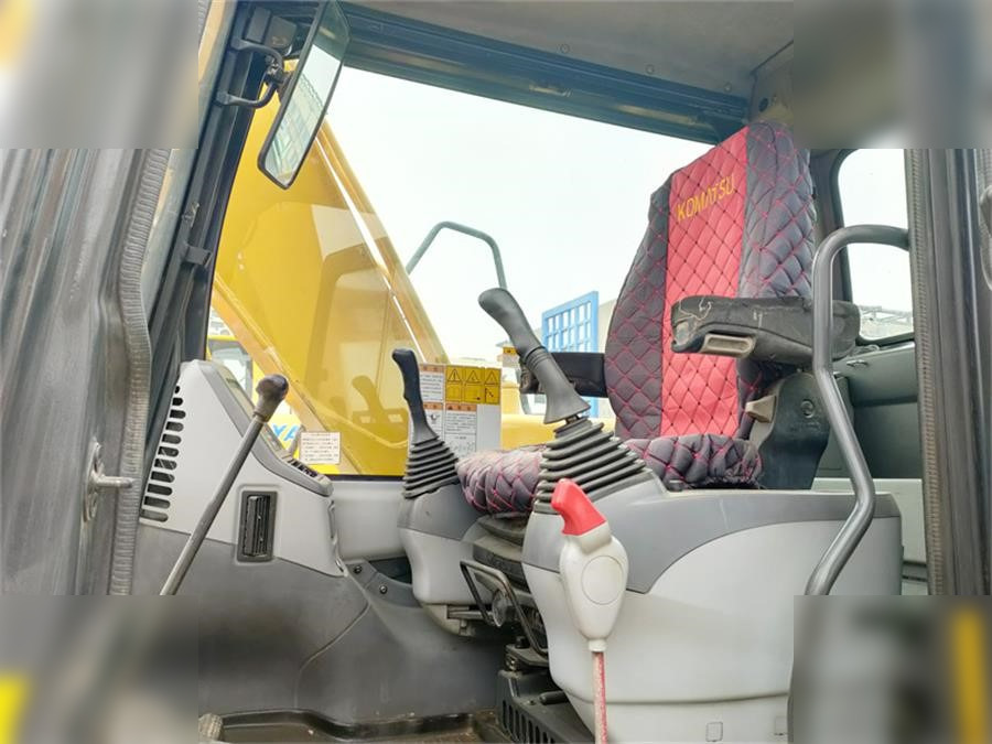 KOMATSU PC130-7 - Багер гасеничар: слика 2 KOMATSU PC130-7 - Багер гасеничар: слика 2