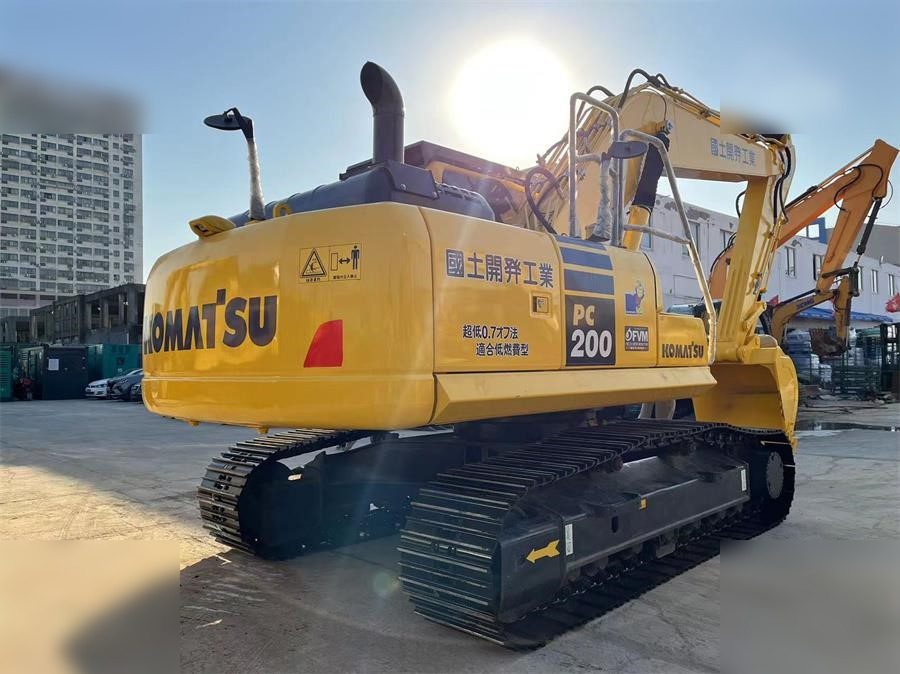 KOMATSU PC200-8 - Багер гасеничар: слика 2 KOMATSU PC200-8 - Багер гасеничар: слика 2