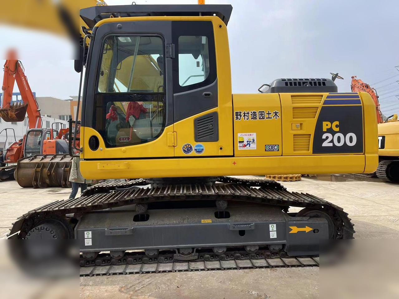 KOMATSU PC200-8 - Багер гасеничар: слика 2 KOMATSU PC200-8 - Багер гасеничар: слика 2