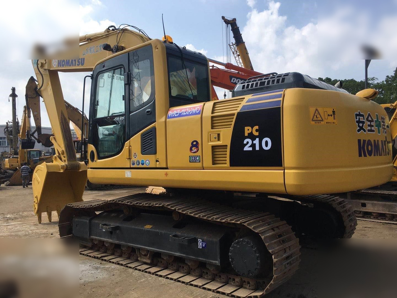 KOMATSU PC210-8N1 - Багер гасеничар: слика 5 KOMATSU PC210-8N1 - Багер гасеничар: слика 5