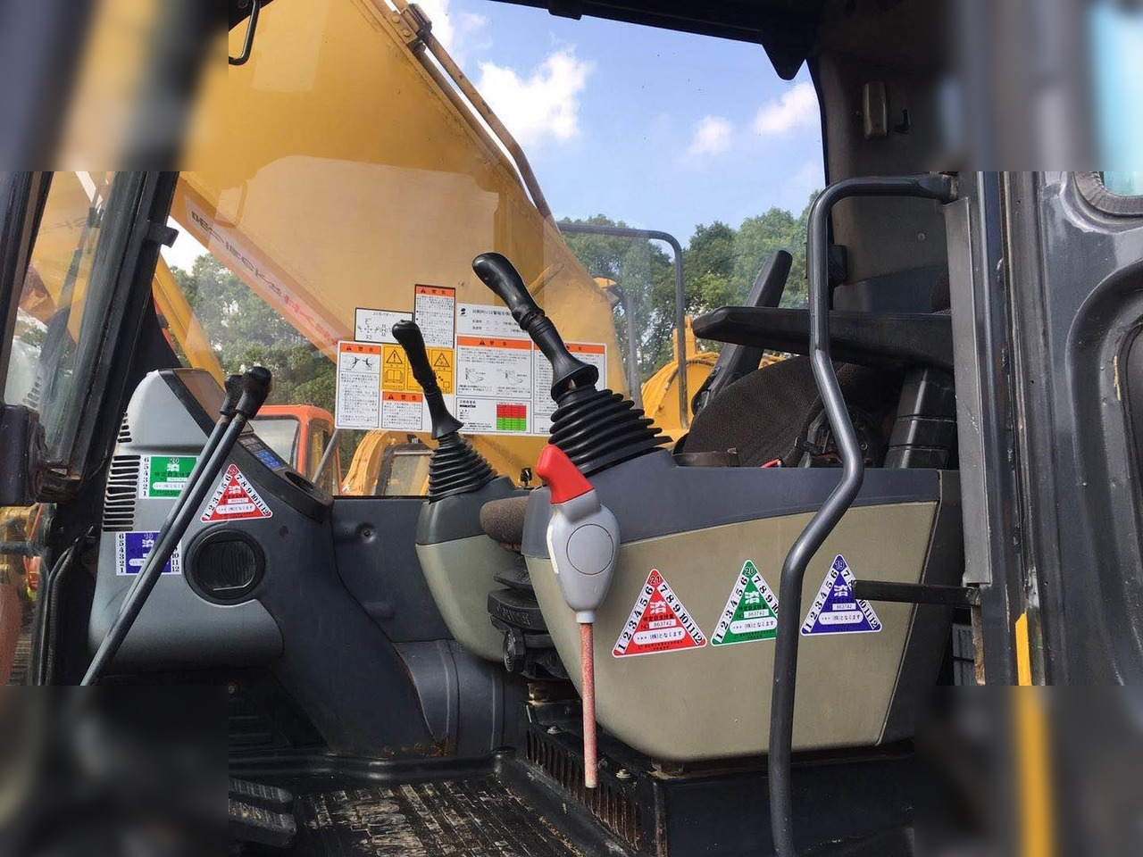 KOMATSU PC210-8N1 - Багер гасеничар: слика 3 KOMATSU PC210-8N1 - Багер гасеничар: слика 3