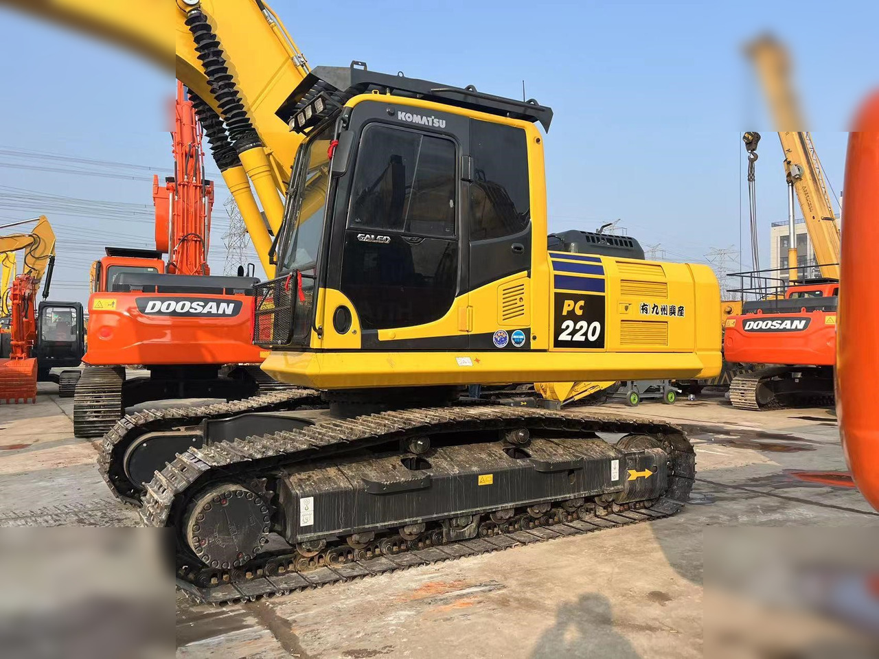 KOMATSU PC220-8M0 - Багер гасеничар: слика 3 KOMATSU PC220-8M0 - Багер гасеничар: слика 3