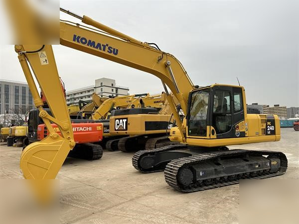 KOMATSU PC240 LC-8 - Багер гасеничар: слика 3 KOMATSU PC240 LC-8 - Багер гасеничар: слика 3