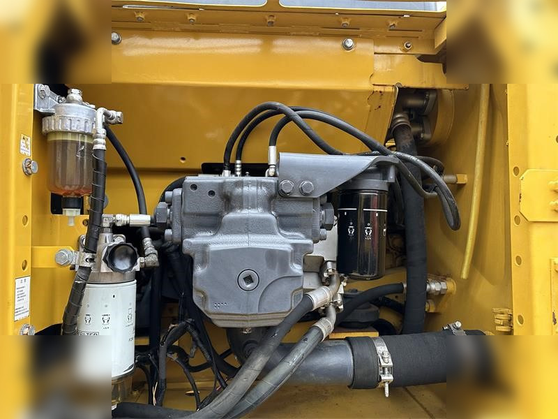 KOMATSU PC240 LC-8 - Багер гасеничар: слика 5 KOMATSU PC240 LC-8 - Багер гасеничар: слика 5