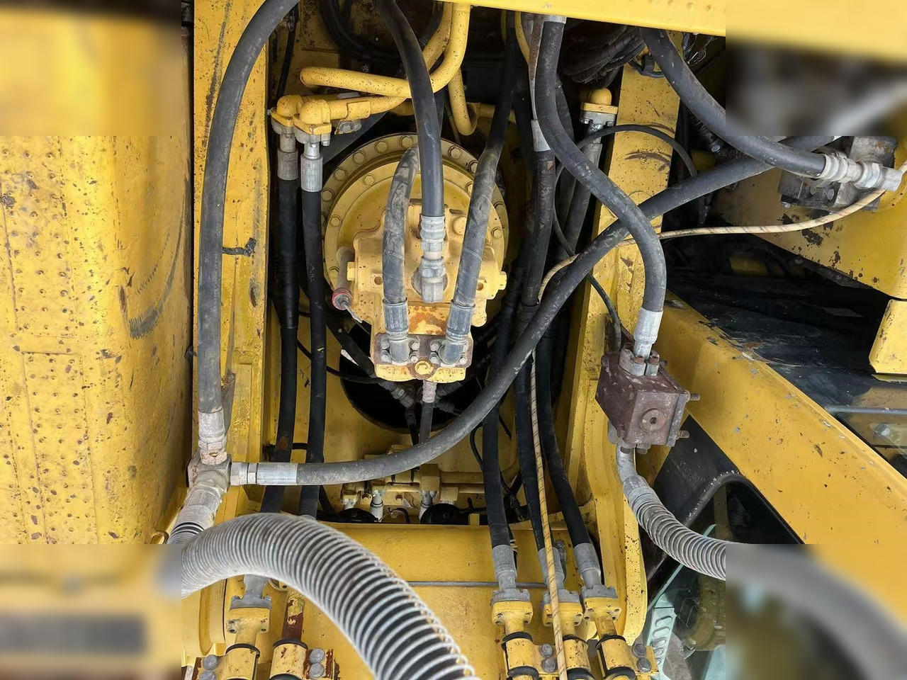 Багер гасеничар KOMATSU PC400-8R: слика 9