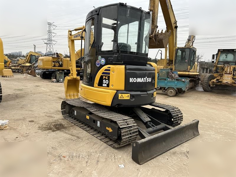 KOMATSU PC50MR-2 - Мини багер: слика 1 KOMATSU PC50MR-2 - Мини багер: слика 1