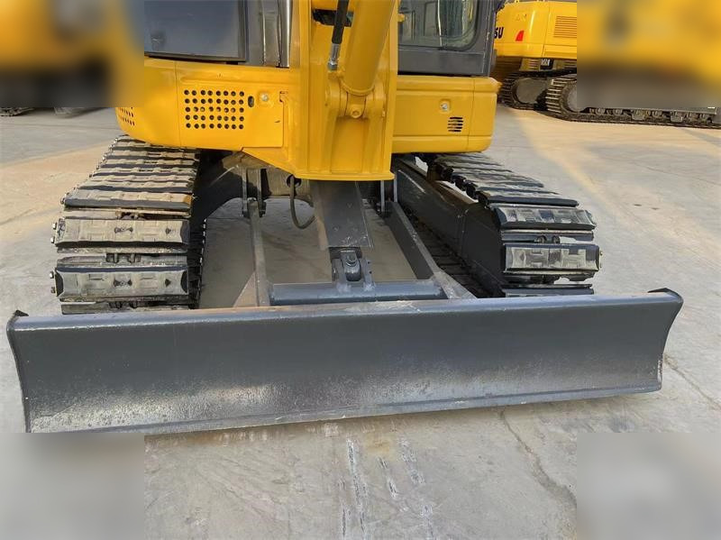 Мини багер KOMATSU PC55MR-2: слика 7