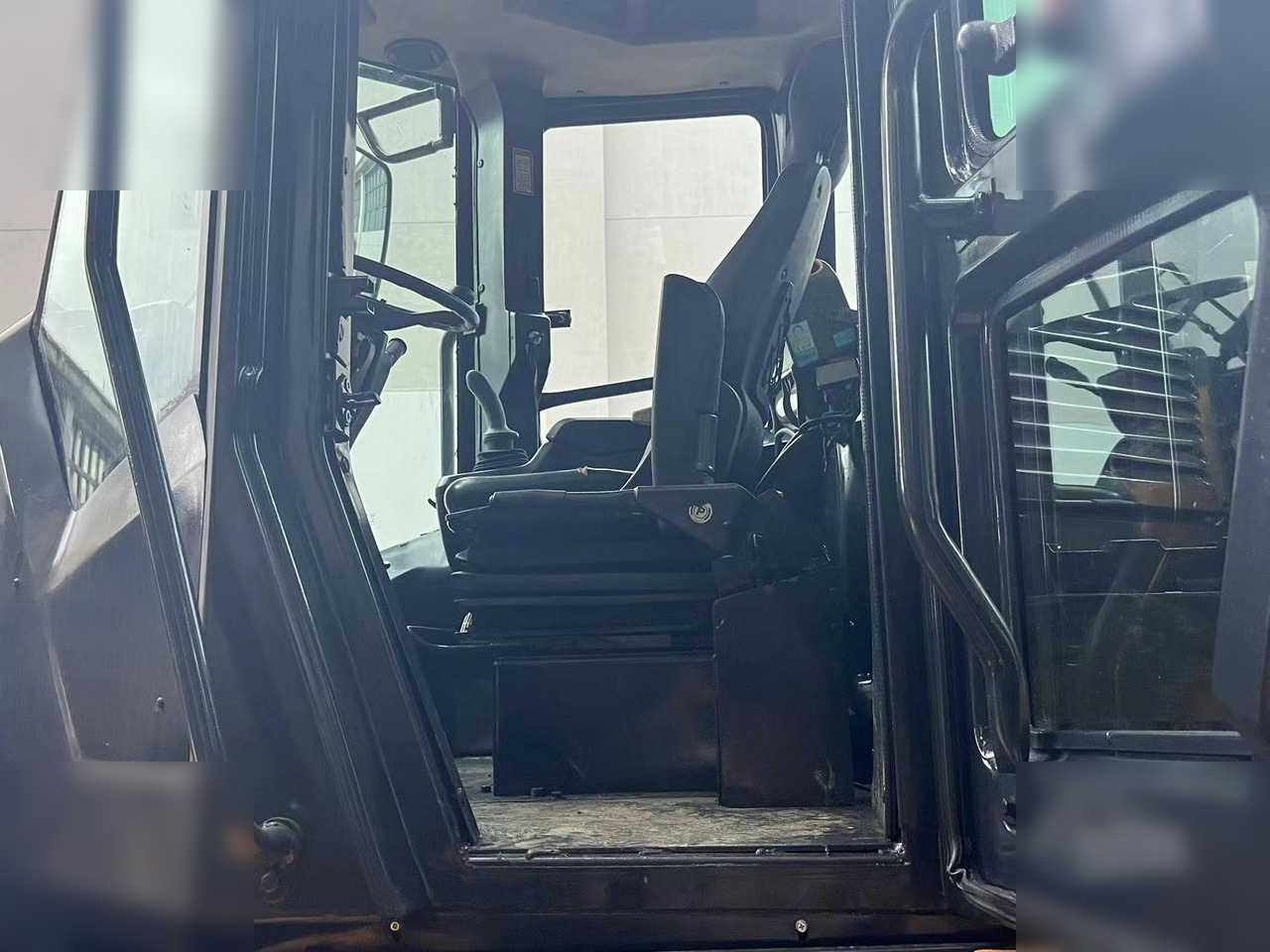 LIUGONG 856H - Натоварувач на тркала: слика 5 LIUGONG 856H - Натоварувач на тркала: слика 5