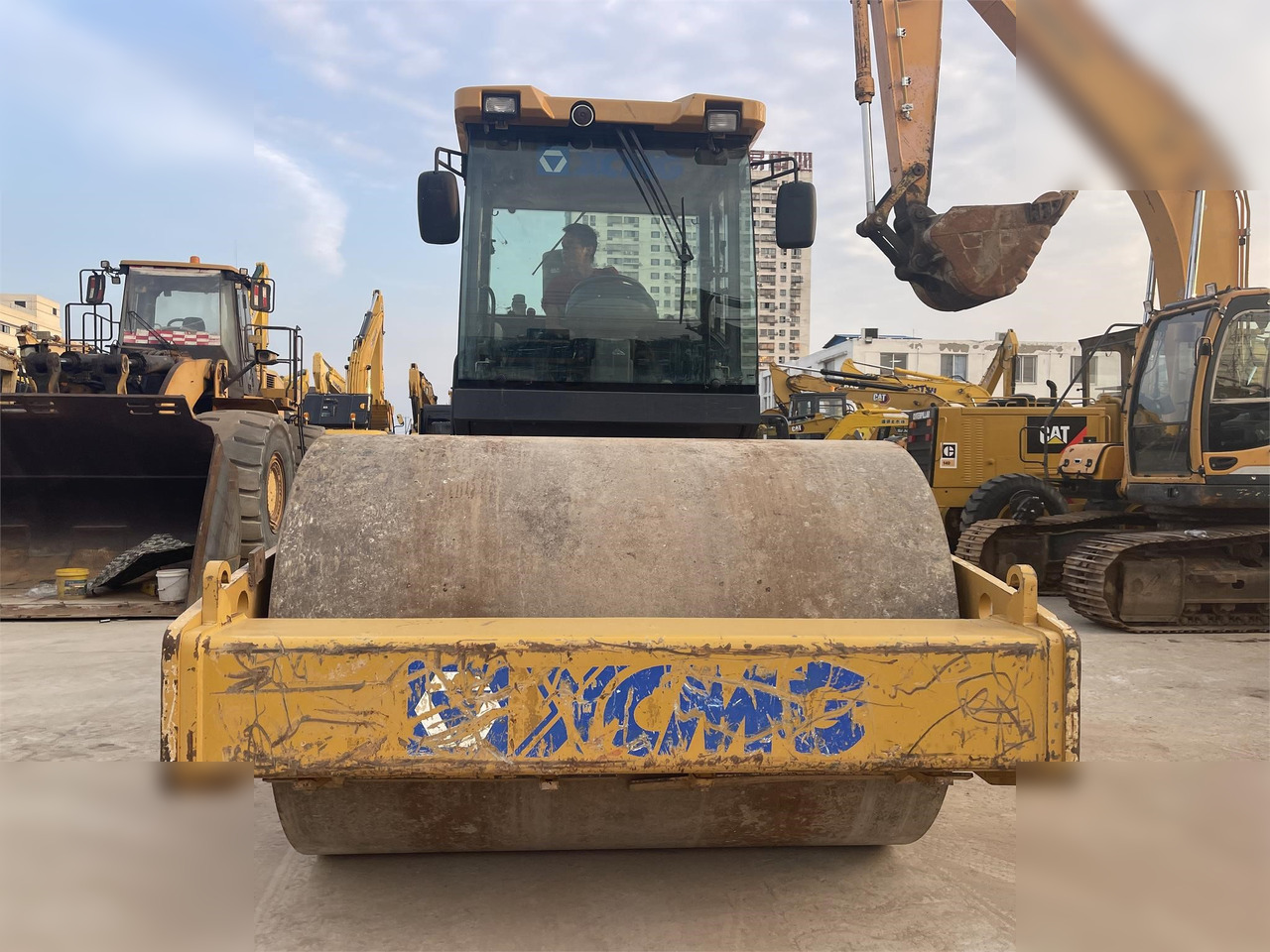 XCMG XS143J - Ваљак: слика 2 XCMG XS143J - Ваљак: слика 2