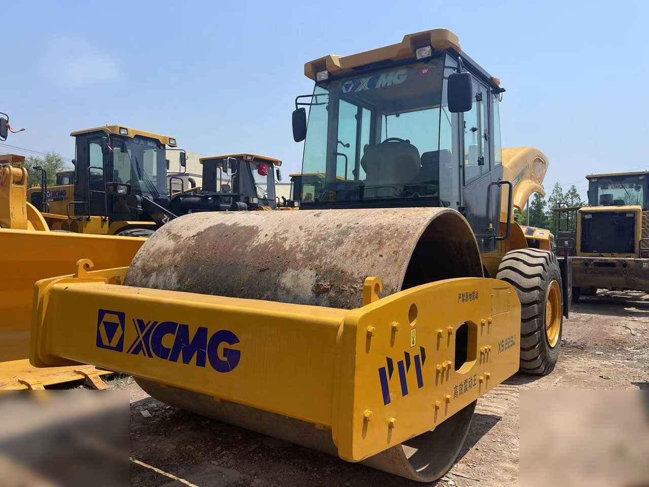 XCMG XS223J - Компактор: слика 4 XCMG XS223J - Компактор: слика 4