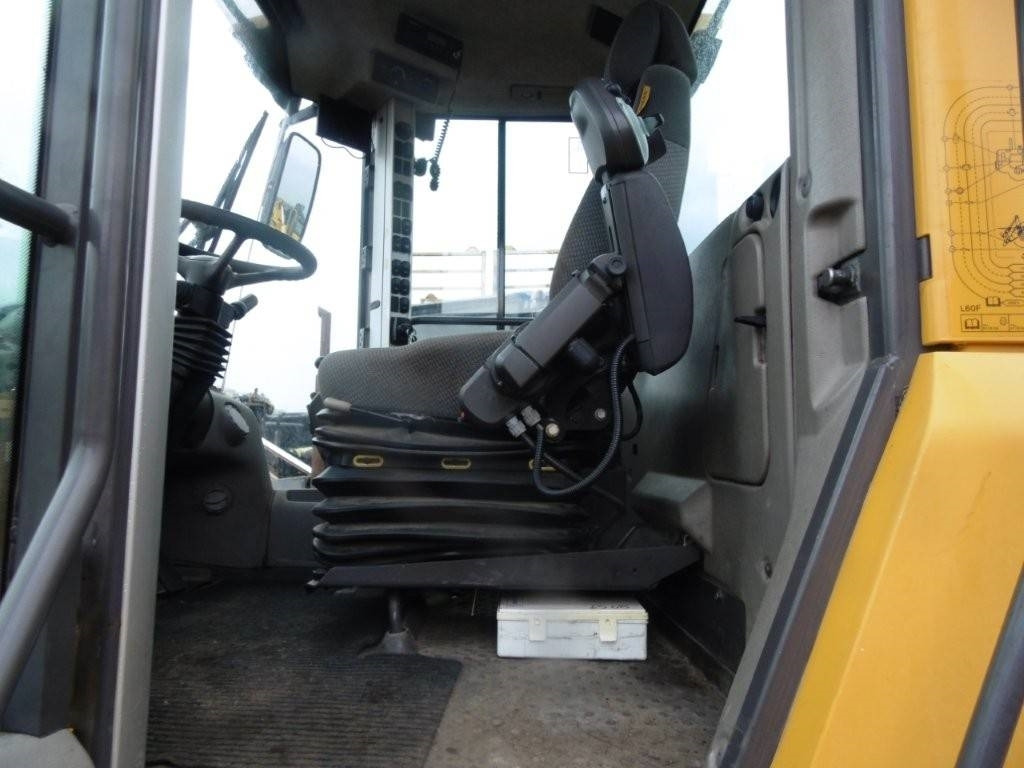 Volvo L 60 F - Натоварувач на тркала: слика 3 Volvo L 60 F - Натоварувач на тркала: слика 3