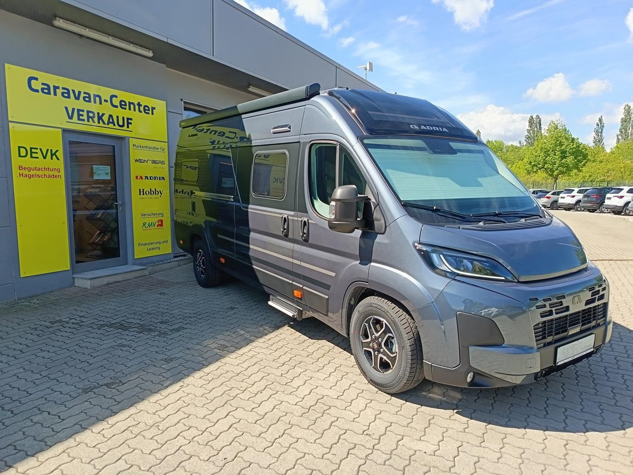 Adria Twin Edition 640 SGX Maxi 132kW*138L KÜHLSCHRANK - Кампер комбе: слика 2 Adria Twin Edition 640 SGX Maxi 132kW*138L KÜHLSCHRANK - Кампер комбе: слика 2