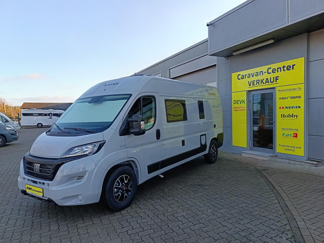 Clever Celebration 600 MJ24*AHK*MARKISE*ACC*R-KAM*RADIO - Кампер комбе: слика 4 Clever Celebration 600 MJ24*AHK*MARKISE*ACC*R-KAM*RADIO - Кампер комбе: слика 4