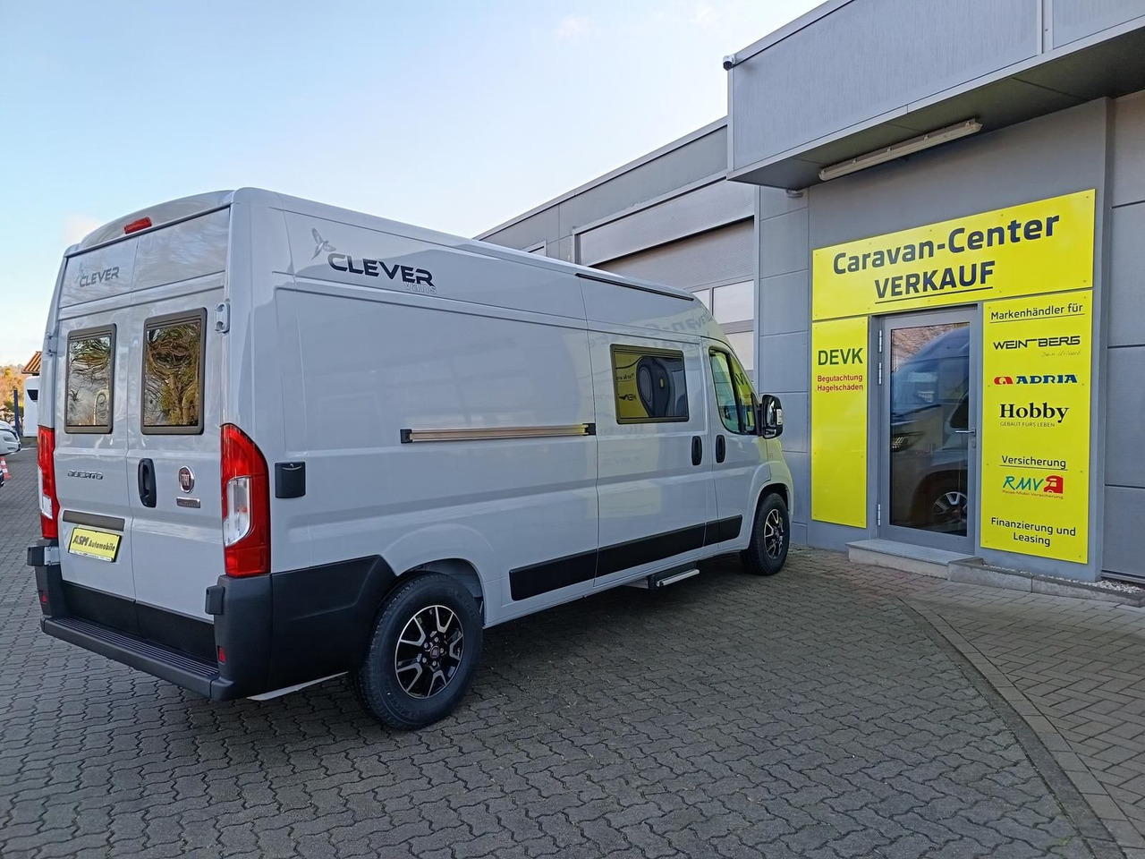 Clever Celebration 600 MJ24*AHK*MARKISE*ACC*R-KAM*RADIO - Кампер комбе: слика 5 Clever Celebration 600 MJ24*AHK*MARKISE*ACC*R-KAM*RADIO - Кампер комбе: слика 5