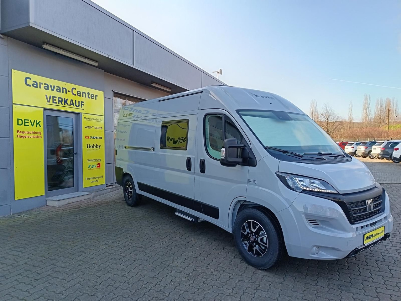 Clever Celebration 600 MJ24*AHK*MARKISE*ACC*R-KAM*RADIO - Кампер комбе: слика 2 Clever Celebration 600 MJ24*AHK*MARKISE*ACC*R-KAM*RADIO - Кампер комбе: слика 2