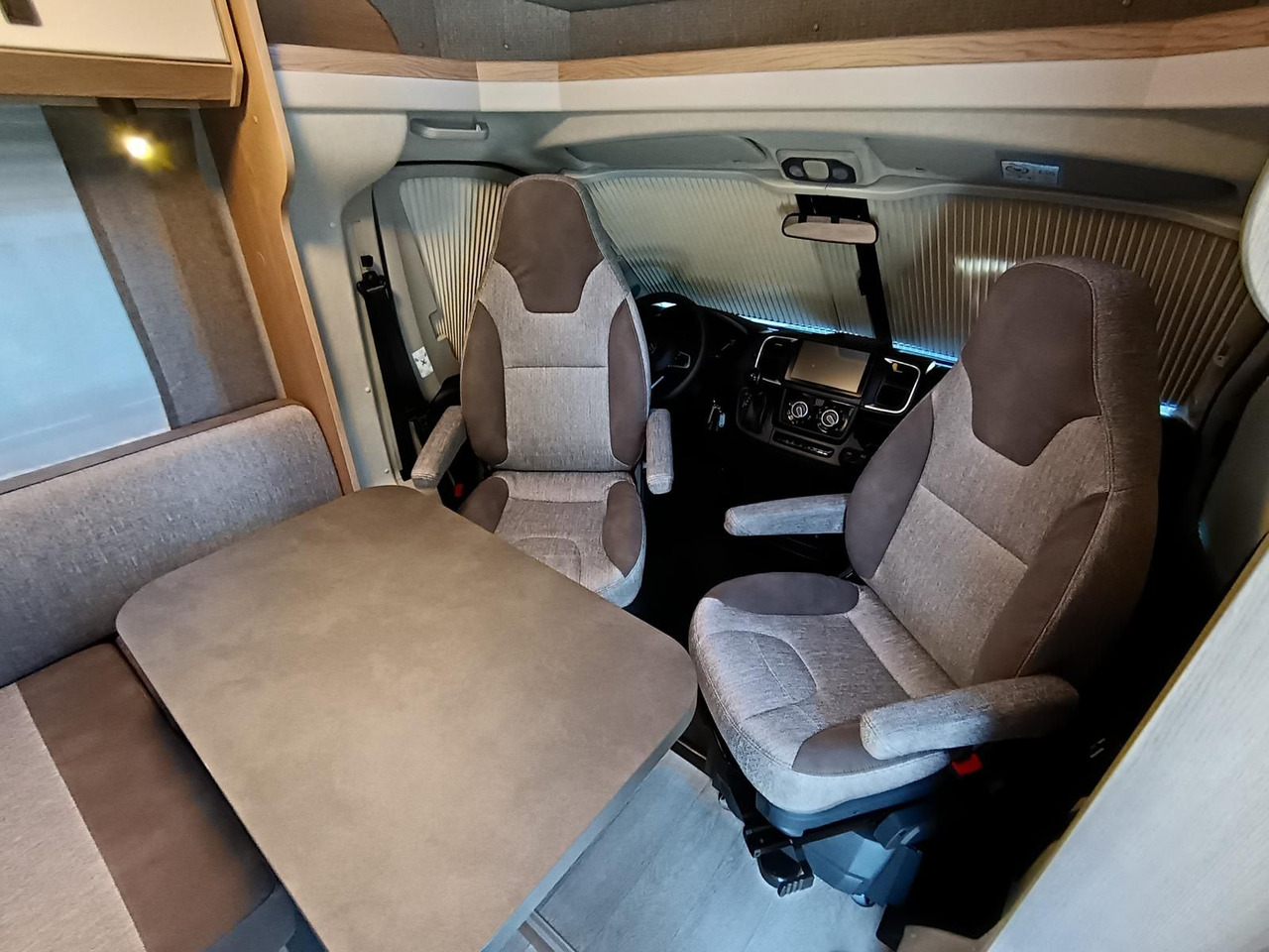 Полуинтегриран кампер Hobby Ontour C680 GE*AUTOMATIK*LITHIUM*MARKISE*SOFORT*: слика 10