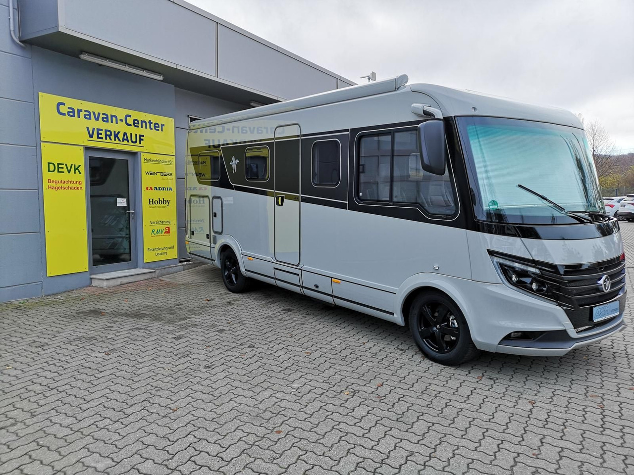 Niesmann + Bischoff iSmove 6.9 E 132 kW+AHK+SOLAR+ALDE+KLIMA+NAVI - Интегриран кампер: слика 3 Niesmann + Bischoff iSmove 6.9 E 132 kW+AHK+SOLAR+ALDE+KLIMA+NAVI - Интегриран кампер: слика 3