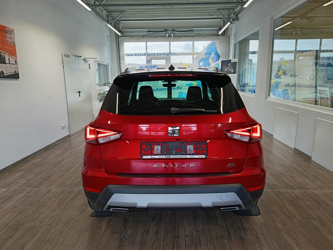Seat Arona 1,5TSI FR*AHK*NAVI*ACC*LED*BEATS*R-KAM*DAB - SUV: слика 5 Seat Arona 1,5TSI FR*AHK*NAVI*ACC*LED*BEATS*R-KAM*DAB - SUV: слика 5