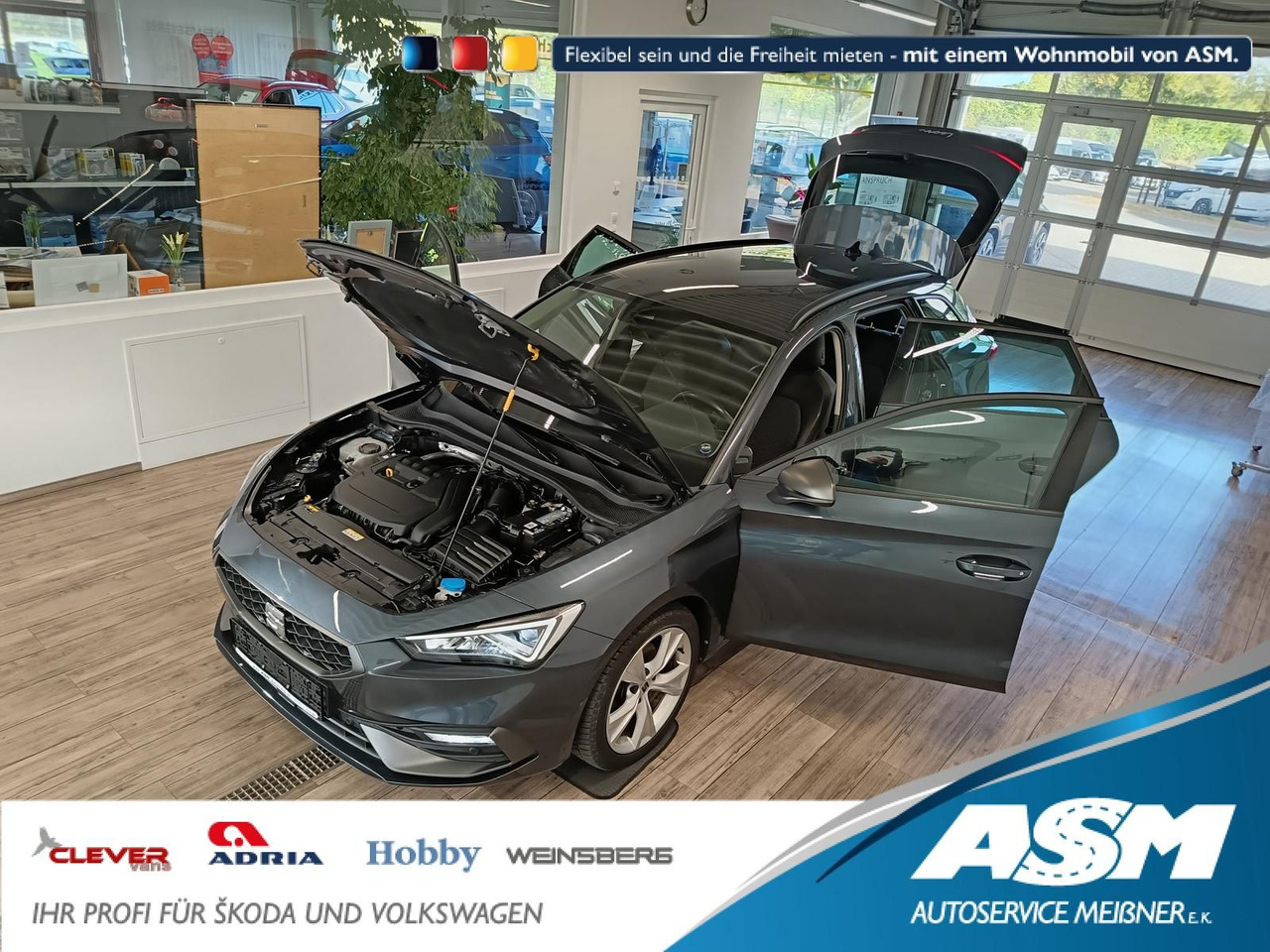 Seat Leon Sportstourer 1,5TSI FR*NAVI*LED*SOUND*R-KAM - Караван: слика 1 Seat Leon Sportstourer 1,5TSI FR*NAVI*LED*SOUND*R-KAM - Караван: слика 1