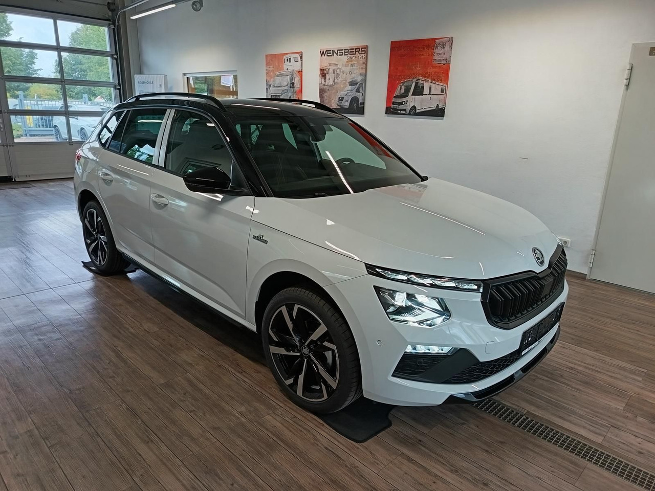 Skoda Kamiq Monte Carlo 1,5 TSI DSG*AHK*PANO*LED*ACC* - SUV: слика 3 Skoda Kamiq Monte Carlo 1,5 TSI DSG*AHK*PANO*LED*ACC* - SUV: слика 3