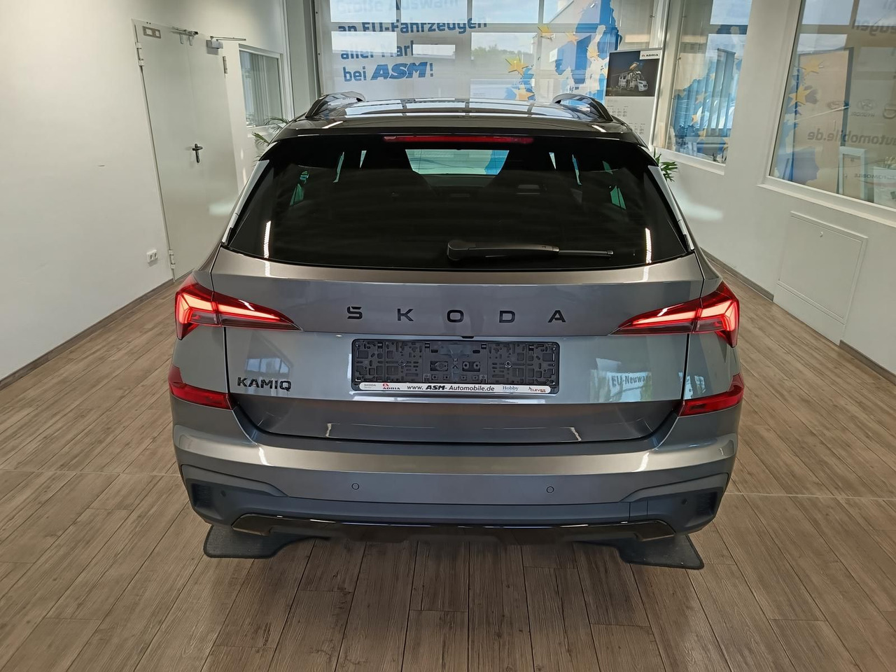 Skoda Kamiq Monte Carlo 1,5 TSI DSG*AHK*PANO*LED*ACC* - SUV: слика 5 Skoda Kamiq Monte Carlo 1,5 TSI DSG*AHK*PANO*LED*ACC* - SUV: слика 5