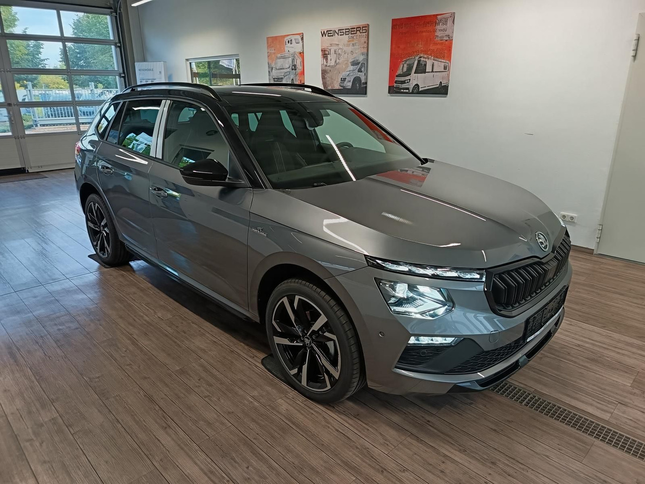 Skoda Kamiq Monte Carlo 1,5 TSI DSG*AHK*PANO*LED*ACC* - SUV: слика 3 Skoda Kamiq Monte Carlo 1,5 TSI DSG*AHK*PANO*LED*ACC* - SUV: слика 3