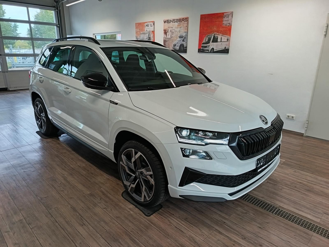 Skoda Karoq Sportline 1,5 TSI DSG*AHK*PSD*STD.HZG*NAVI - SUV: слика 3 Skoda Karoq Sportline 1,5 TSI DSG*AHK*PSD*STD.HZG*NAVI - SUV: слика 3