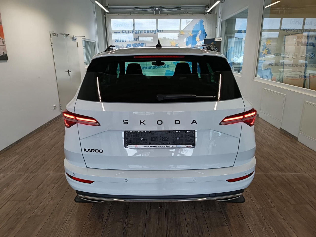 Skoda Karoq Sportline 1,5 TSI DSG*AHK*PSD*STD.HZG*NAVI - SUV: слика 5 Skoda Karoq Sportline 1,5 TSI DSG*AHK*PSD*STD.HZG*NAVI - SUV: слика 5