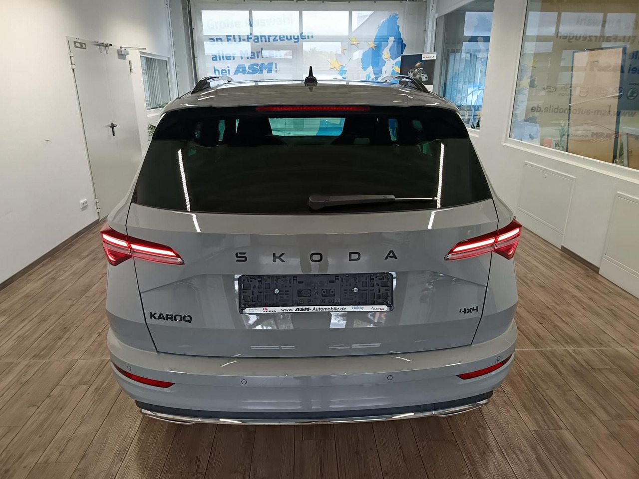Skoda Karoq Sportline 2,0 TDI 4x4*AHK*PSD*STD.HZG*DCC* - SUV: слика 5 Skoda Karoq Sportline 2,0 TDI 4x4*AHK*PSD*STD.HZG*DCC* - SUV: слика 5