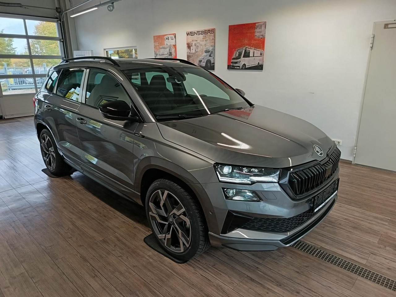 Skoda Karoq Sportline 2,0 TDI 4x4*AHK*PSD*STD.HZG*DCC* - SUV: слика 3 Skoda Karoq Sportline 2,0 TDI 4x4*AHK*PSD*STD.HZG*DCC* - SUV: слика 3