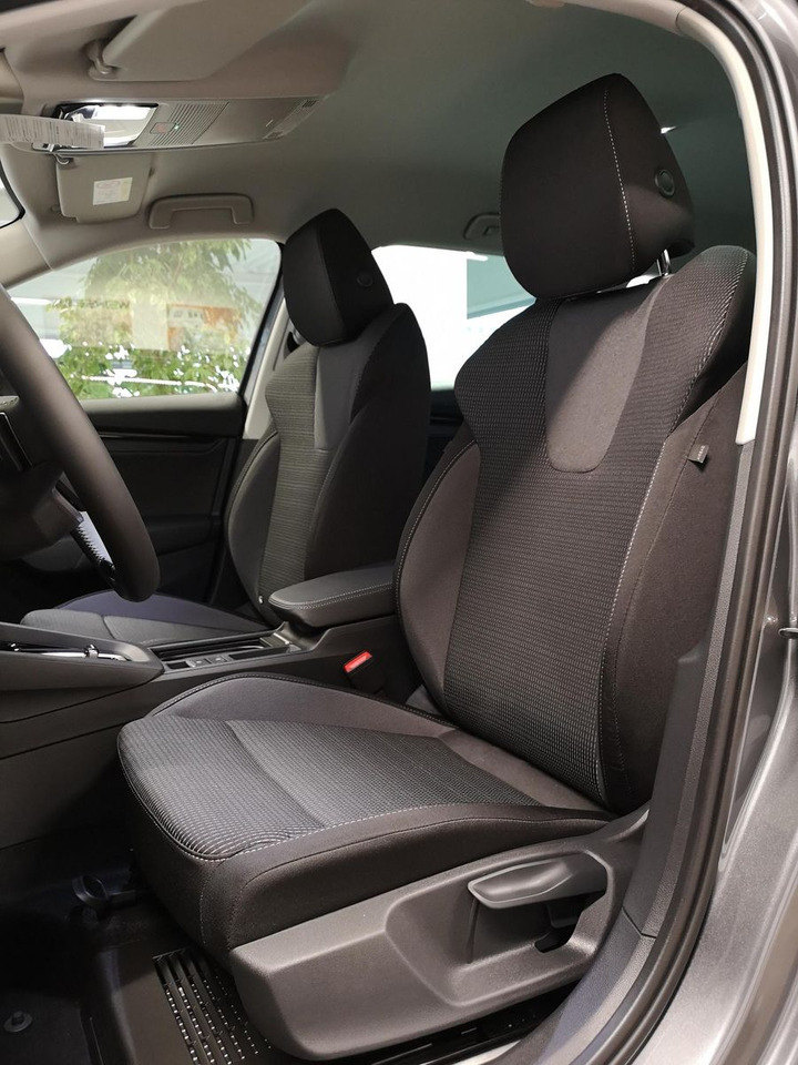 Автомобил Skoda Octavia Combi Selection DSG*R-KAM*LED*DAB*2xPDC*: слика 16