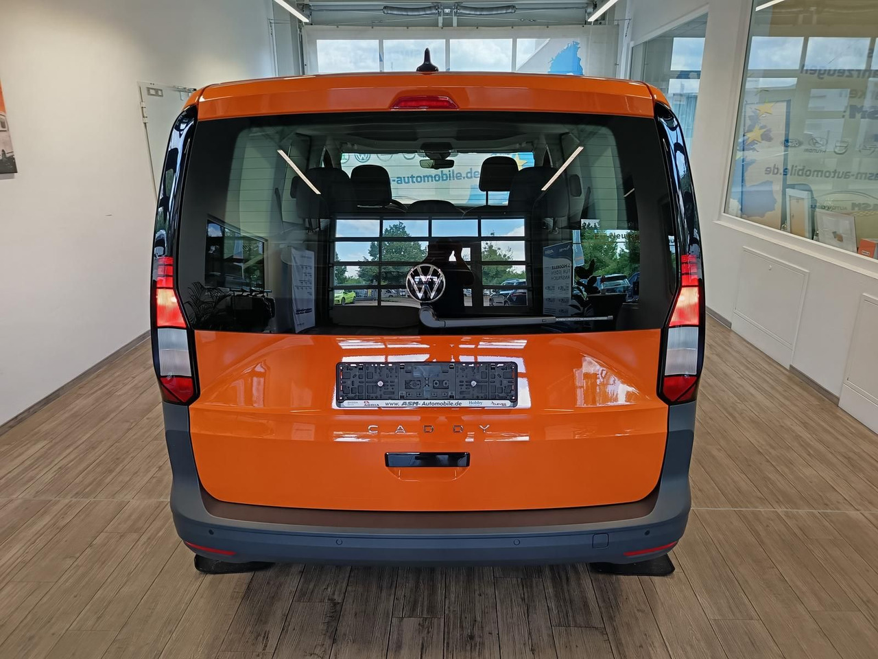 Volkswagen Caddy 2.0 TDI 75 kW*PDC*TEMP*DAB*KLIMA*5-SITZER* - Караван: слика 5 Volkswagen Caddy 2.0 TDI 75 kW*PDC*TEMP*DAB*KLIMA*5-SITZER* - Караван: слика 5