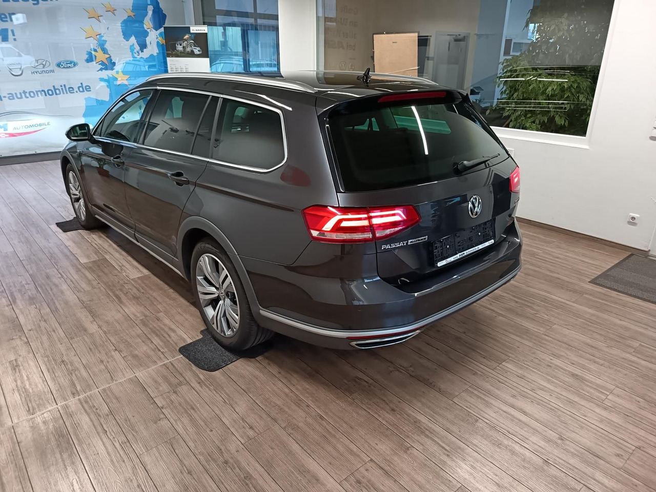 Volkswagen Passat Alltrack 2,0TDI DSG 4x4*360°*NAVI*ACC*LED - Караван: слика 4 Volkswagen Passat Alltrack 2,0TDI DSG 4x4*360°*NAVI*ACC*LED - Караван: слика 4
