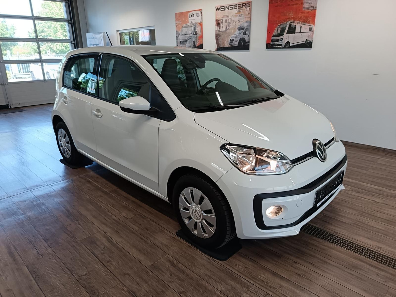 Volkswagen up! move up! 1.0*R-KAM*PDC*SHZ*MAPS+MORE*DAB*NSW - Автомобил: слика 3 Volkswagen up! move up! 1.0*R-KAM*PDC*SHZ*MAPS+MORE*DAB*NSW - Автомобил: слика 3