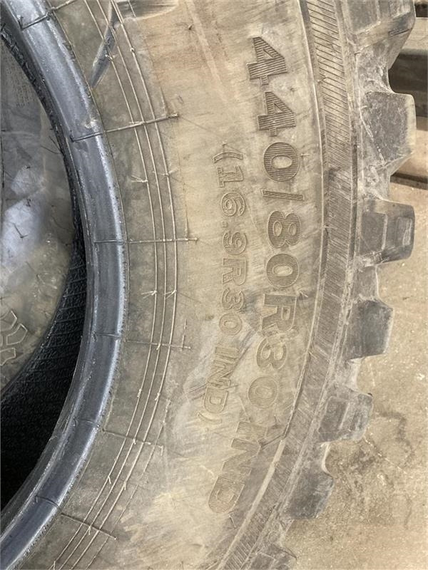 Alliance 16.9 R30 IND 440/80R30 MULTIUSE 550 - Гума за Комунално/ Специјално возило: слика 2 Alliance 16.9 R30 IND 440/80R30 MULTIUSE 550 - Гума за Комунално/ Специјално возило: слика 2