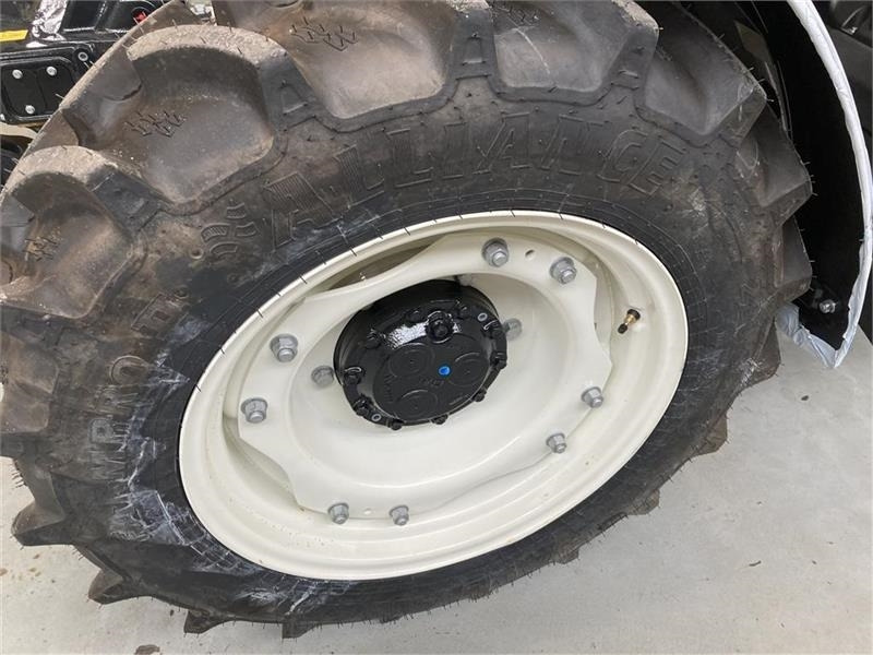 Alliance Farm Pro II 11.2R24 - 280/85R24 - Гума за Земјоделска машина: слика 1 Alliance Farm Pro II 11.2R24 - 280/85R24 - Гума за Земјоделска машина: слика 1