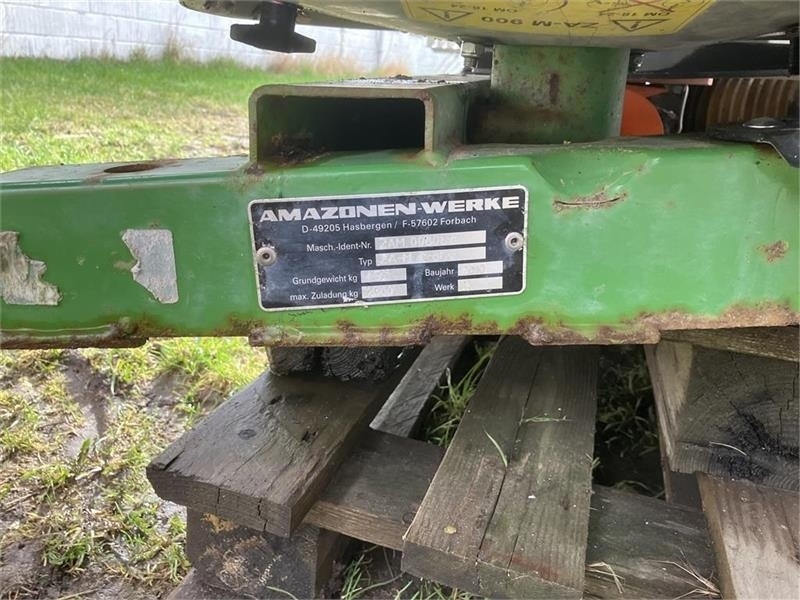 Amazone ZA-M 2501 Profis - Распрскувач на вештачко ѓубриво: слика 4 Amazone ZA-M 2501 Profis - Распрскувач на вештачко ѓубриво: слика 4