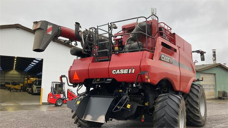 Case IH Axial Flow 8240 - Комбајн: слика 2 Case IH Axial Flow 8240 - Комбајн: слика 2