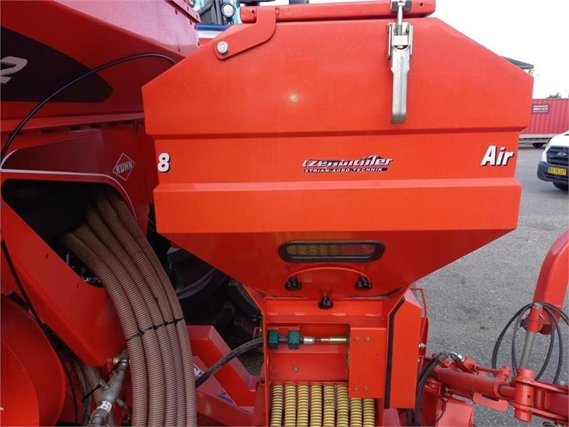 Лизинг на Kuhn Combiliner Venta 4 Meter.  Kuhn Combiliner Venta 4 Meter.: слика 13