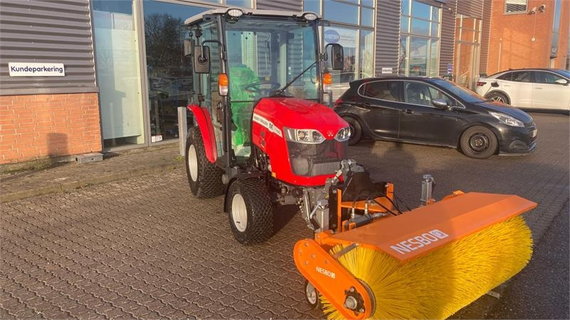 Massey Ferguson 1740 HC Frontlift/pto og 150 cm fejemaskine - Општински трактор: слика 3 Massey Ferguson 1740 HC Frontlift/pto og 150 cm fejemaskine - Општински трактор: слика 3