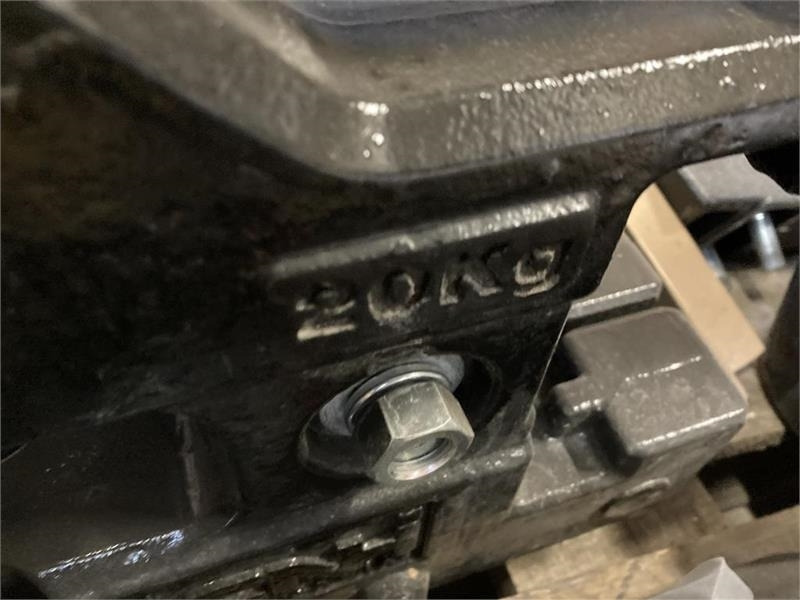 New Holland Boomer til 35-40-50-55 - Противтежа: слика 5 New Holland Boomer til 35-40-50-55 - Противтежа: слика 5