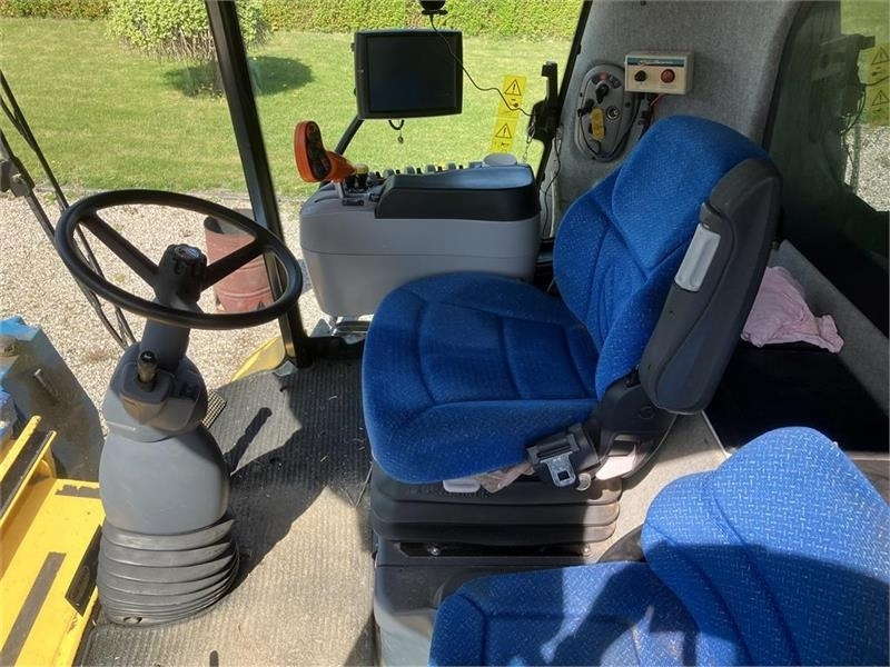 Комбајн New Holland CX 8080 SLH: слика 6