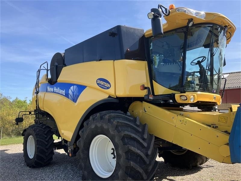 New Holland CX 8080 SLH - Комбајн: слика 2 New Holland CX 8080 SLH - Комбајн: слика 2