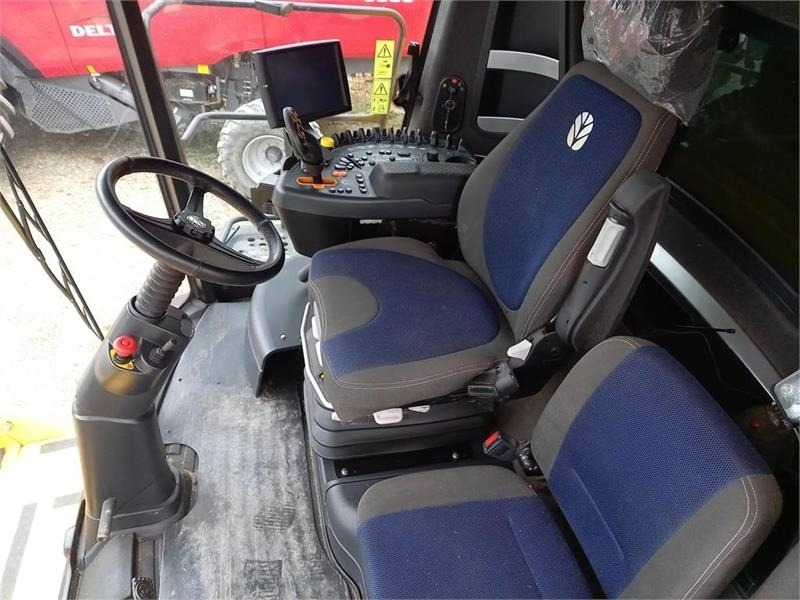 Комбајн New Holland CX8.80 SLH med 25 fods Varifeed: слика 7